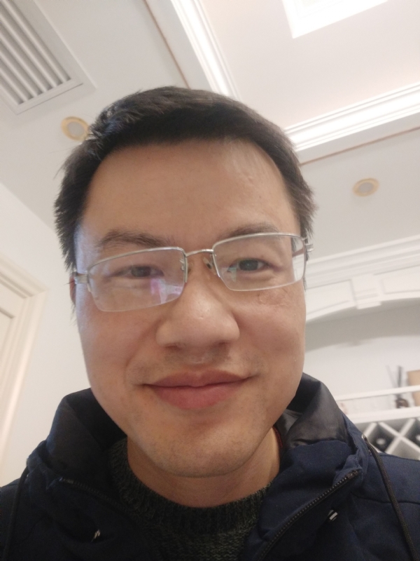 翔翔的第一张照片--青岛相亲服务中心