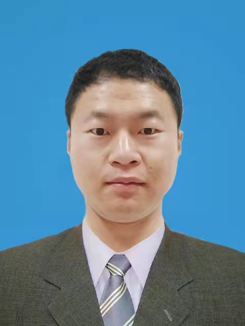 雨哥的第一张照片--青岛相亲服务中心