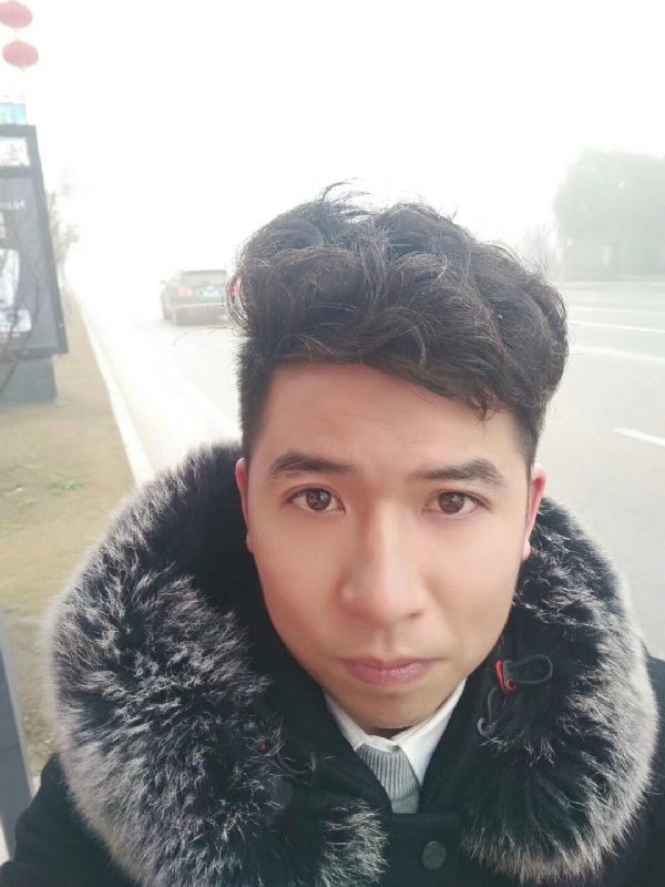 开心快乐每一天的第一张照片--青岛相亲服务中心