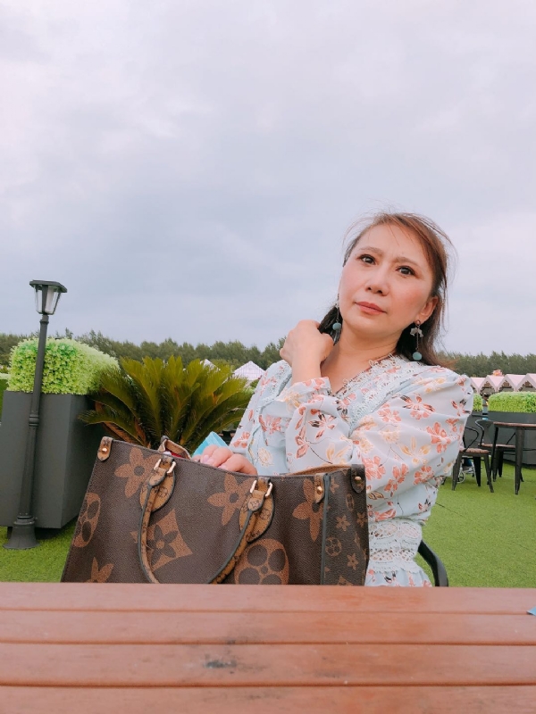 鸿运来的第一张照片--青岛相亲服务中心