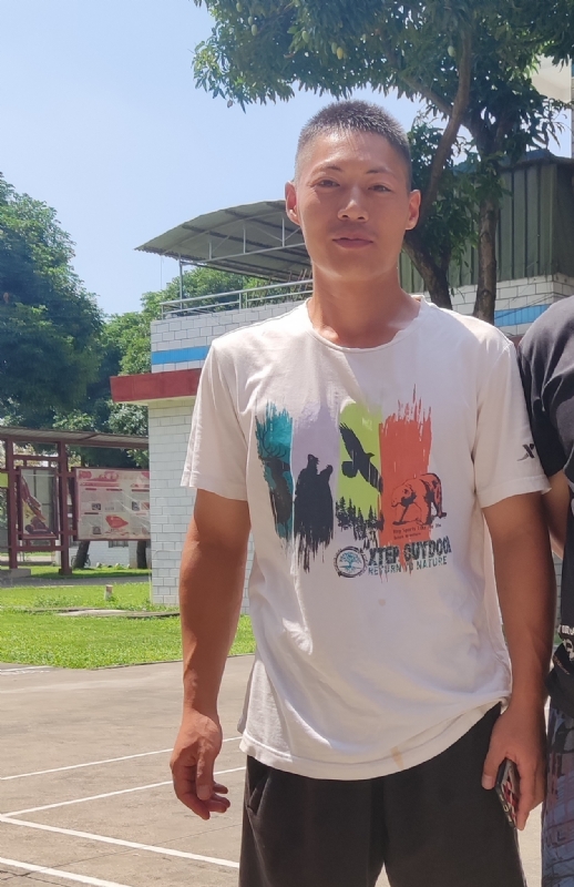 孤鹰的第一张照片--青岛相亲服务中心