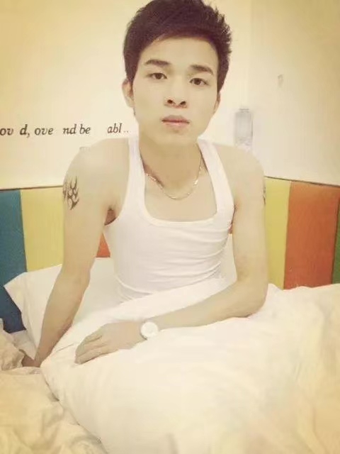 风雨同舟的第一张照片--青岛相亲服务中心