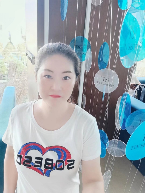 巷子里的童年的第一张照片--青岛相亲服务中心