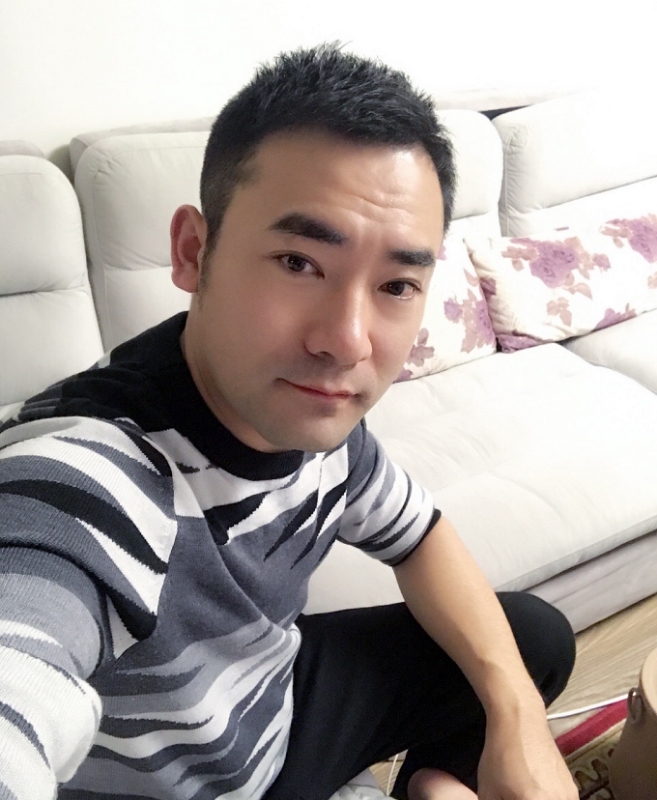 随风的第一张照片--青岛相亲服务中心