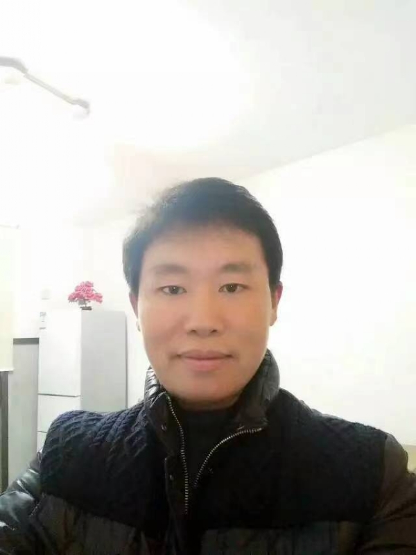 擎天柱的第一张照片--青岛相亲服务中心