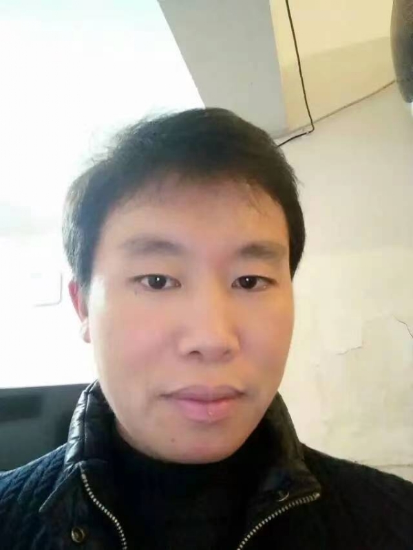 擎天柱的第三张照片--青岛相亲服务中心