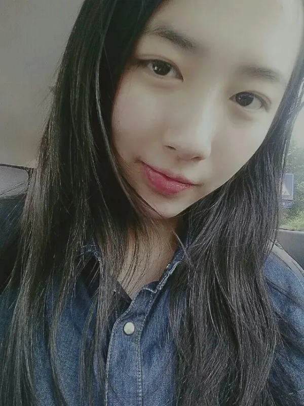 小她的第一张照片--青岛相亲服务中心