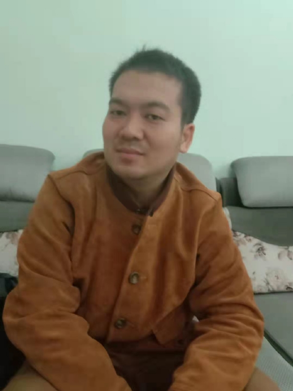 艺民的第一张照片--青岛相亲服务中心