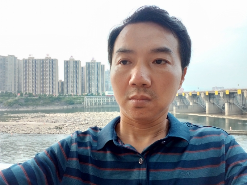 yangguang的第一张照片--青岛相亲服务中心