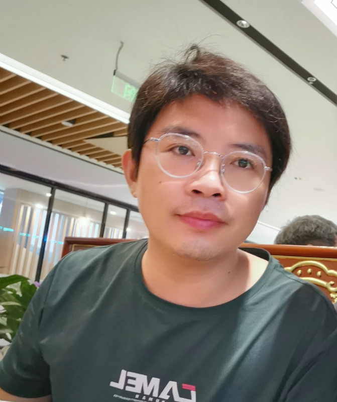 陆迅的第三张照片--青岛相亲服务中心