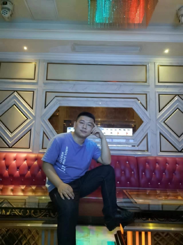 黄生的第四张照片--青岛相亲服务中心