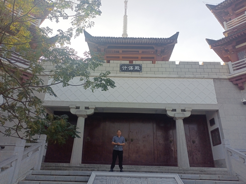 春夏秋冬的第一张照片--青岛相亲服务中心