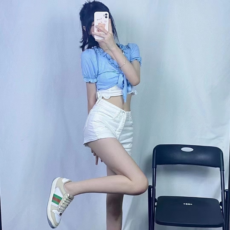 宝宝的第一张照片--青岛相亲服务中心