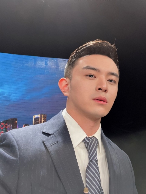 韩哥的第二张照片--青岛相亲服务中心