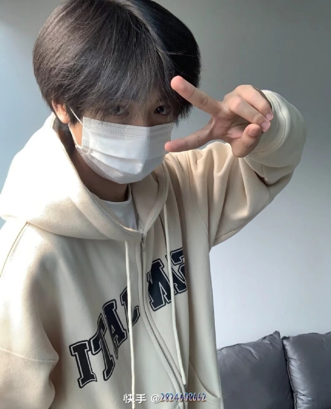 emo的风的第一张照片--青岛相亲服务中心