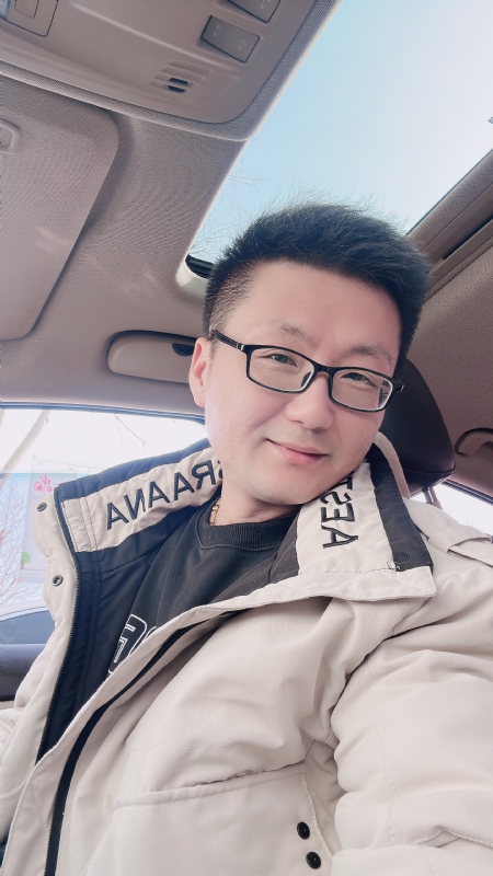 不离不弃的第二张照片--青岛相亲服务中心