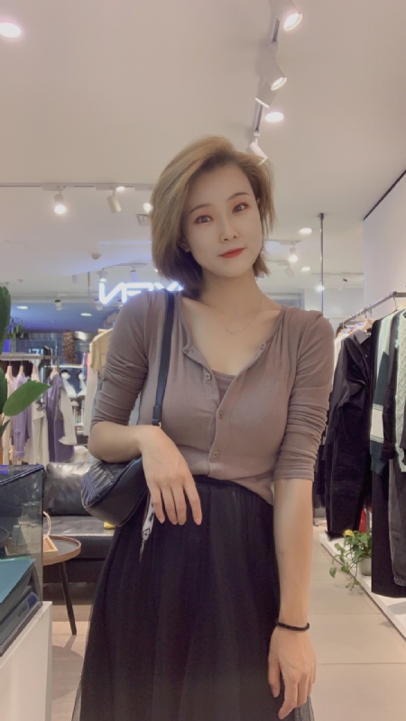 大婷子的第一张照片--青岛相亲服务中心