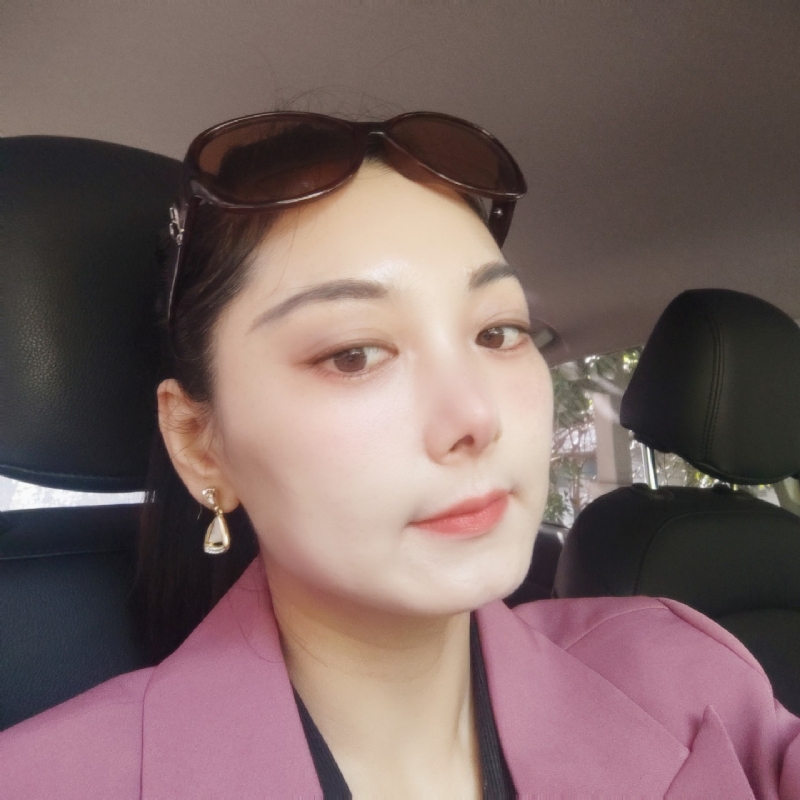 金秋的第二张照片--青岛相亲服务中心