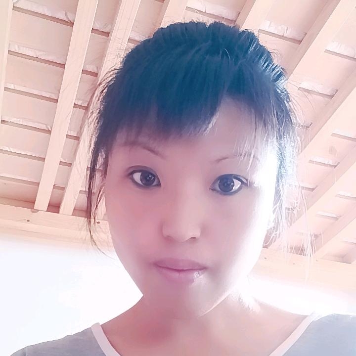 Lily的第一张照片--青岛相亲服务中心