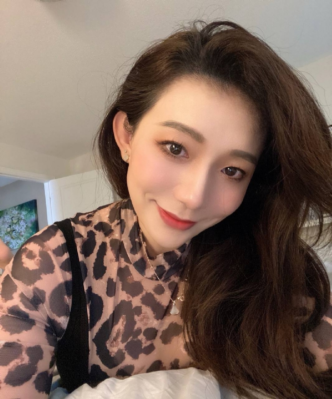 过去的第一张照片--青岛相亲服务中心