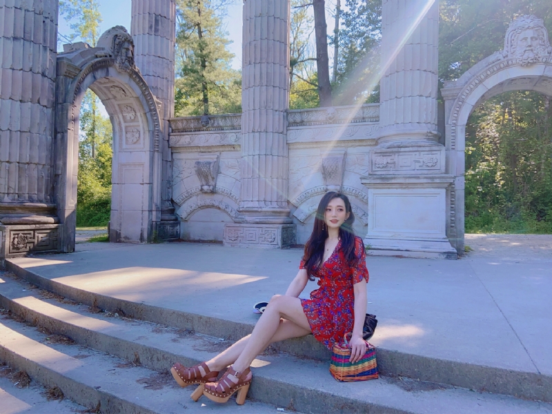 瑜瑜的第一张照片--青岛相亲服务中心