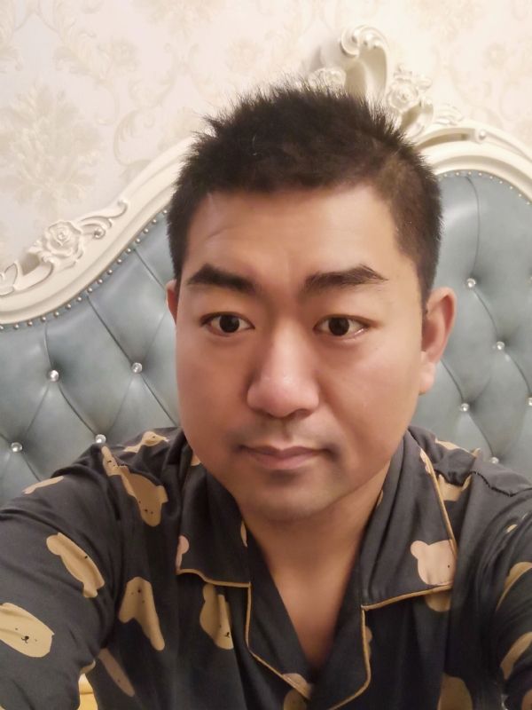 曾经的第一张照片--青岛相亲服务中心