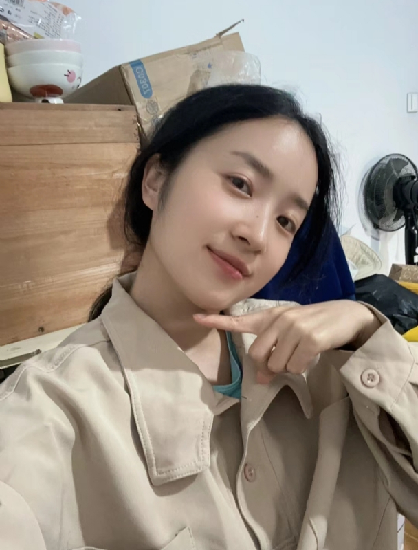 多喝热水的第二张照片--青岛相亲服务中心