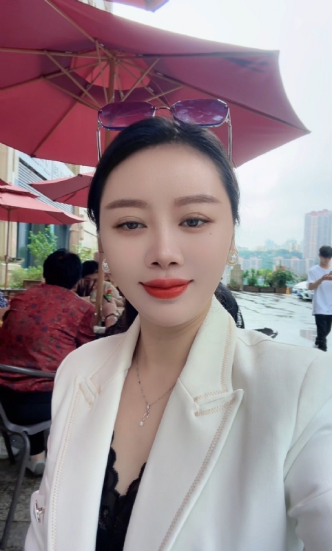 Angela的第一张照片--青岛相亲服务中心