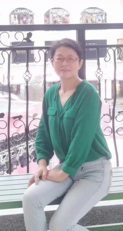 丽华的第七张照片--青岛相亲服务中心