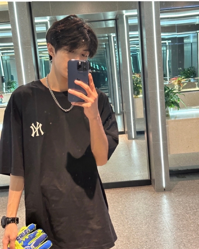 简凡的第一张照片--青岛相亲服务中心