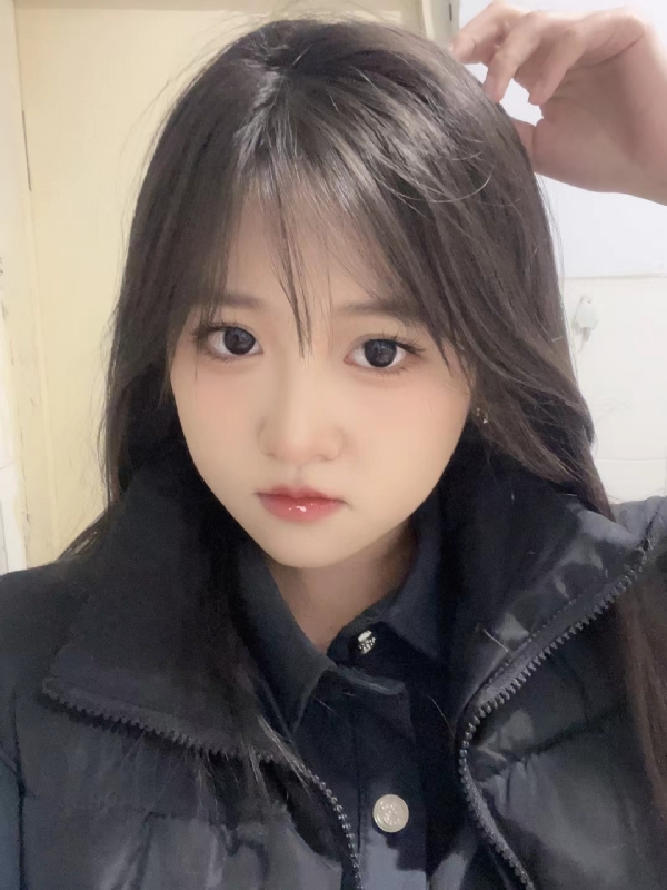 荣荣的第一张照片--青岛相亲服务中心