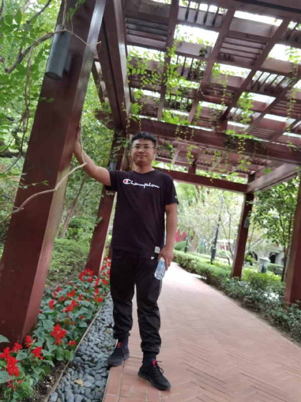 会飞的鱼的第三张照片--青岛相亲服务中心