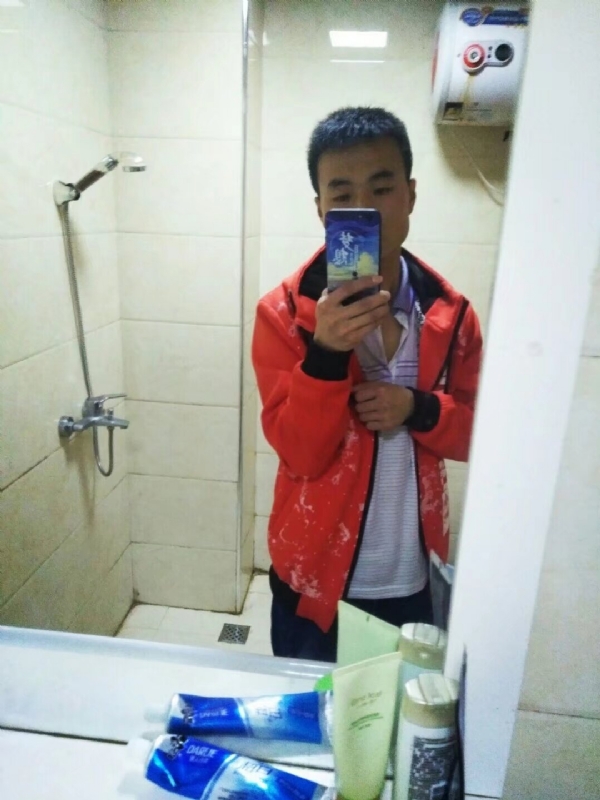 海之子的第一张照片--青岛相亲服务中心