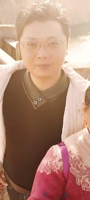 邓生的第二张照片--青岛相亲服务中心