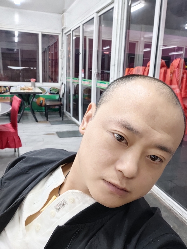 大连相亲的第一张照片--青岛相亲服务中心