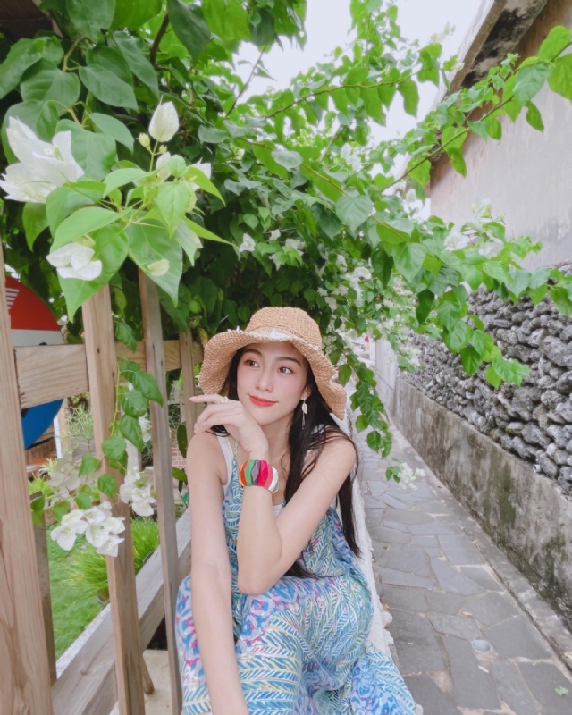 蕾蕾的第五张照片--青岛相亲服务中心