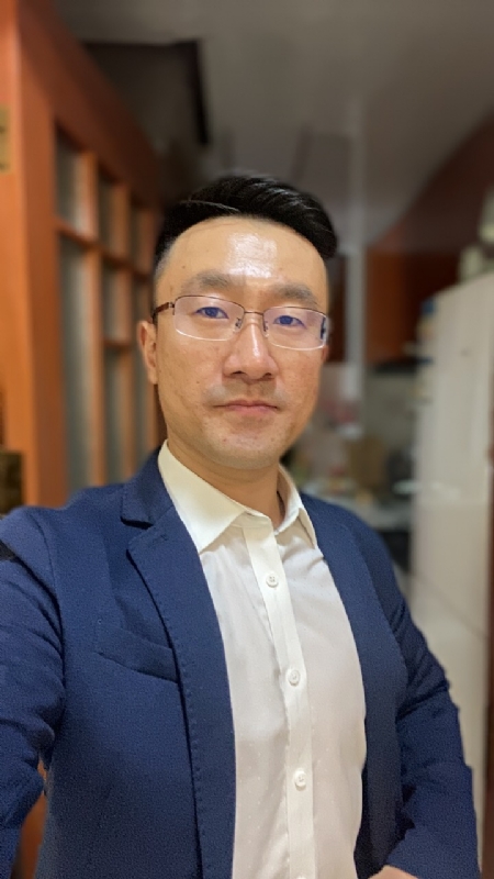 笑看人生的第一张照片--青岛相亲服务中心