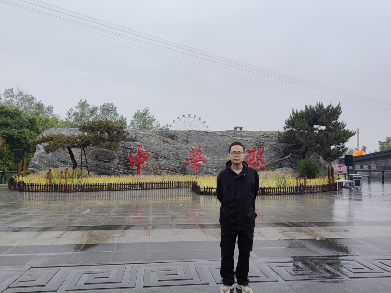 苏宾的第一张照片--青岛相亲服务中心