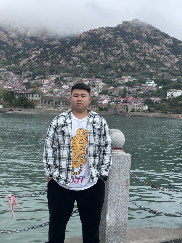 谨慎的第一张照片--青岛相亲服务中心