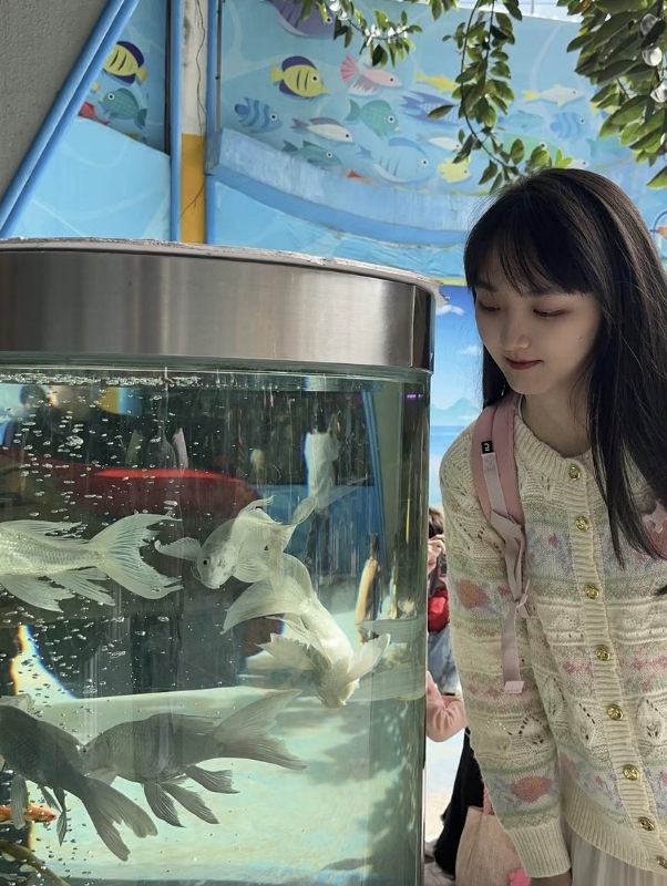 yiyi的第三张照片--青岛相亲服务中心