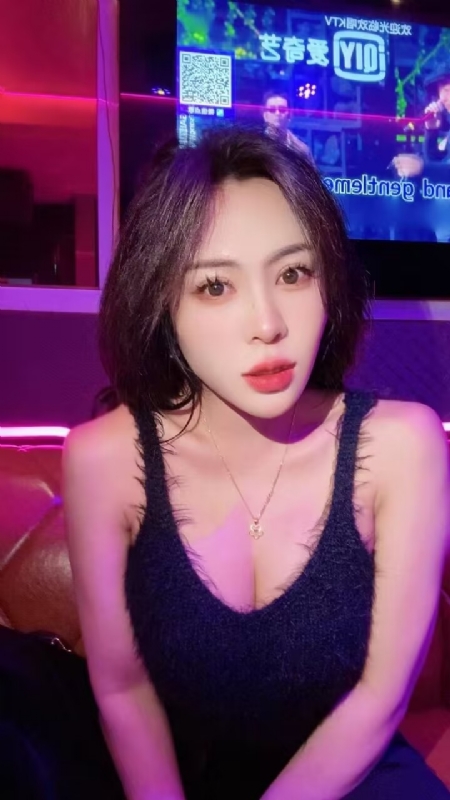 素素可月的第一张照片--青岛相亲服务中心