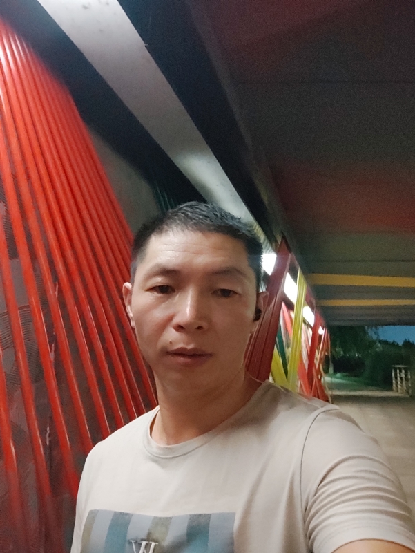 夜猫的第一张照片--青岛相亲服务中心