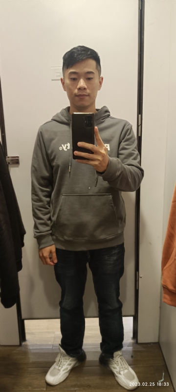 酷酷的少年的第一张照片--青岛相亲服务中心