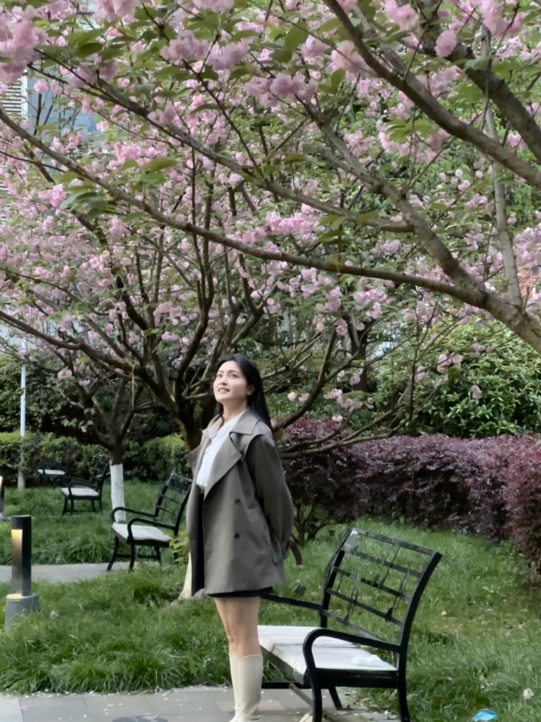 方方方的第二张照片--青岛相亲服务中心