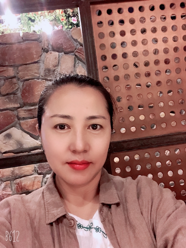 雲雲的第一张照片--青岛相亲服务中心