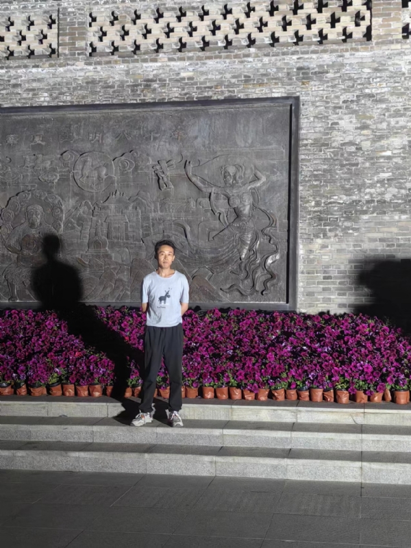 威风凛凛的第一张照片--青岛相亲服务中心