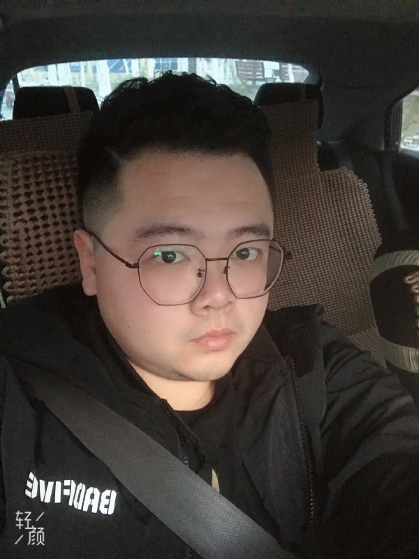 欢笑的第一张照片--青岛相亲服务中心