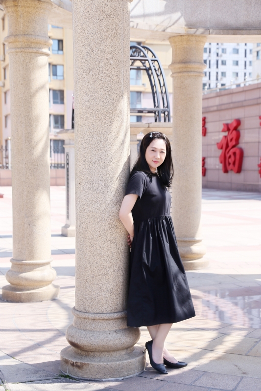 王红的第一张照片--青岛相亲服务中心