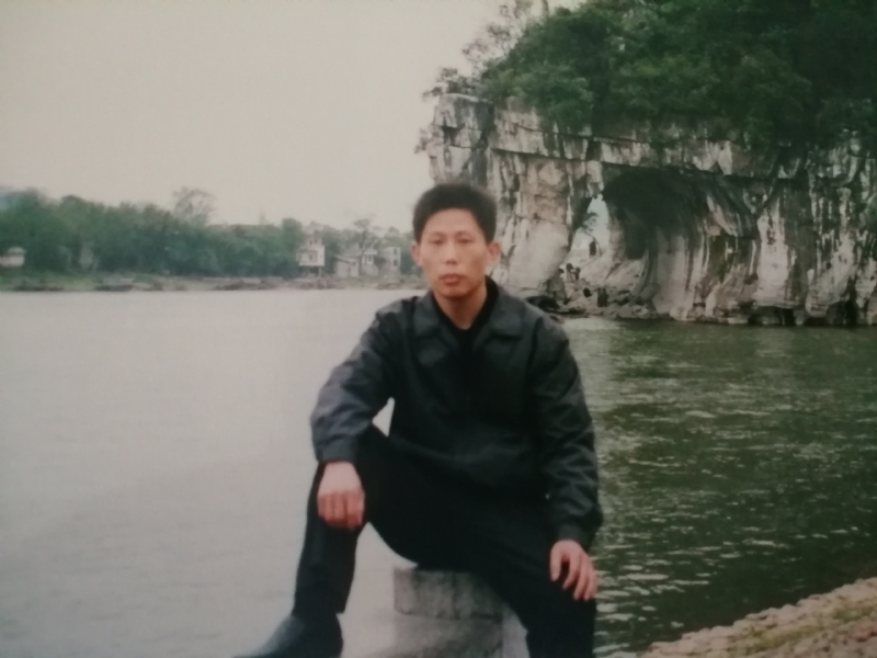 庸人自扰的第一张照片--青岛相亲服务中心