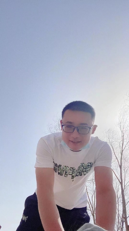 何东的第一张照片--青岛相亲服务中心